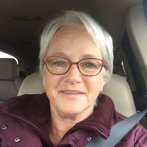 Meet your Posher, Lori